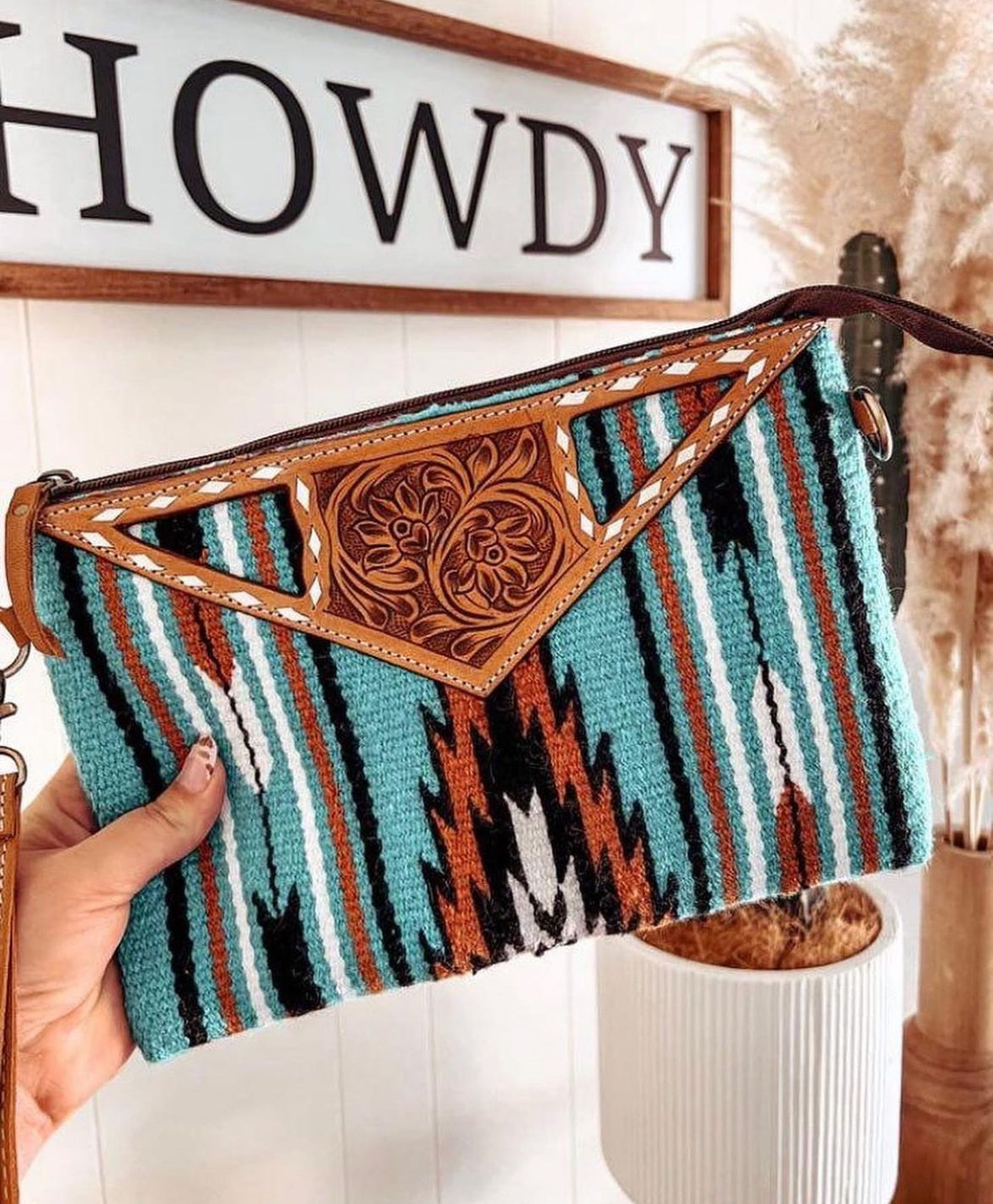 Saddle best sale blanket crossbody