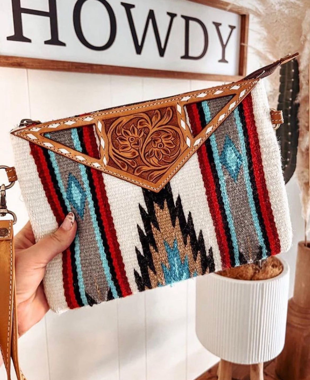 Cali - Saddle Blanket Crossbody